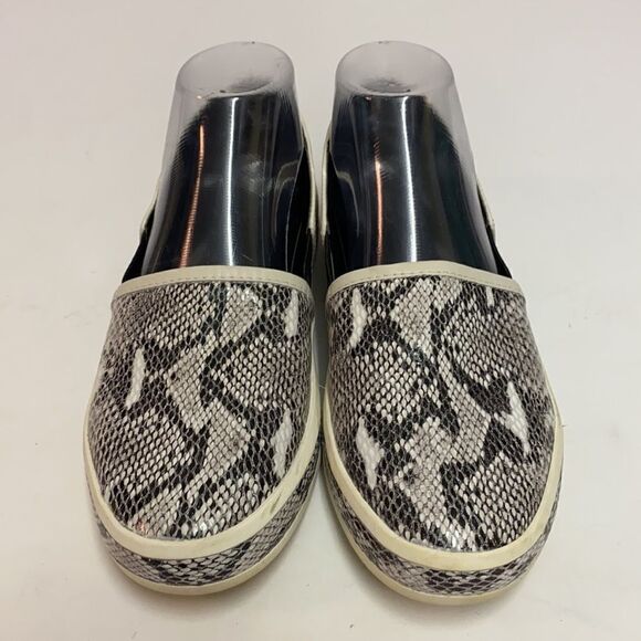 LOGO by Lori Goldstein Mixed Media Sneaker A20 - Picture 3 of 10